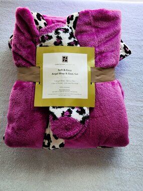 Concierge Collection Angel Wrap & Socks Set Pink Leopard Print NWT